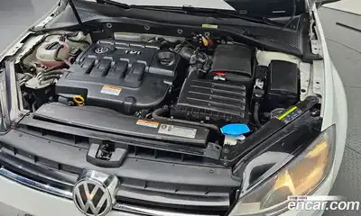 Volkswagen Golf 2015 1.6 гидро в Москве № 358136, миниатюра 6