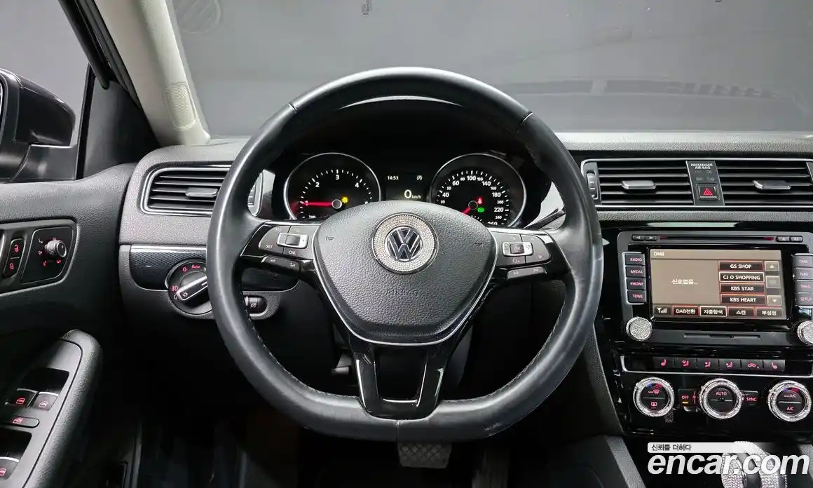 Volkswagen Jetta 2015 2.0 гидро в Москве № 358903, фото 13