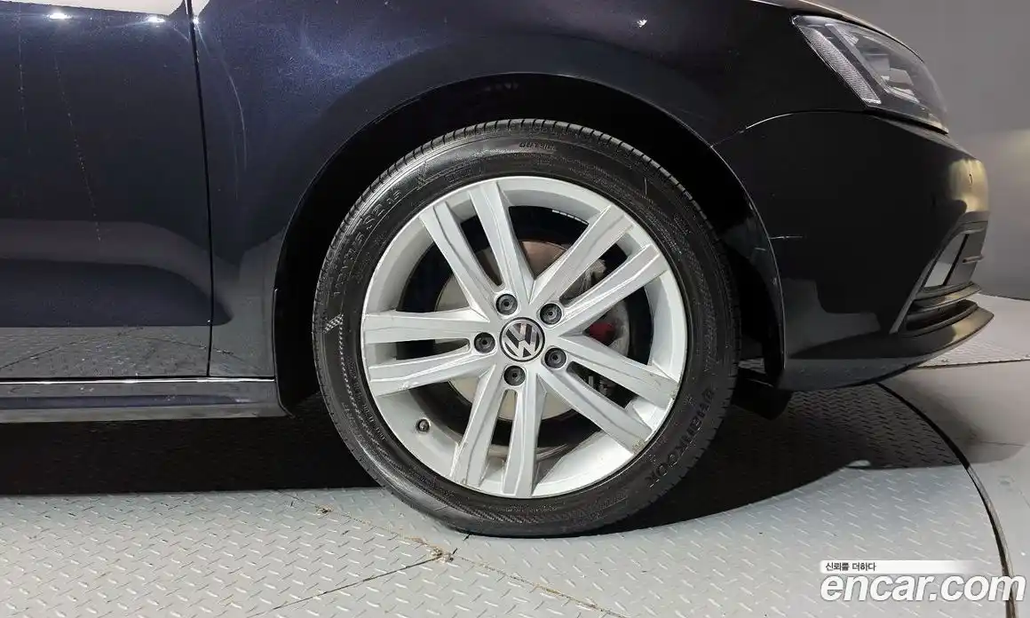 Volkswagen Jetta 2015 2.0 гидро в Москве № 358903, фото 5