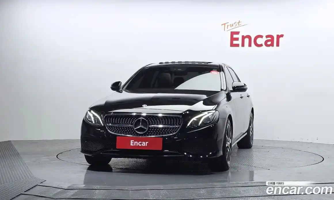 Mercedes-Benz E-Class 2020 2.0 гидро, фото 3