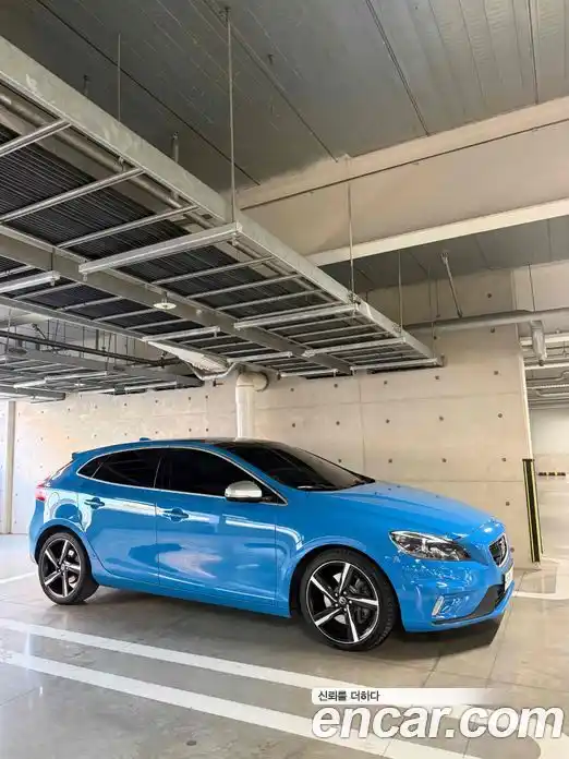 Volvo V40 2015 2.0 гидро в Москве № 374077, фото 14