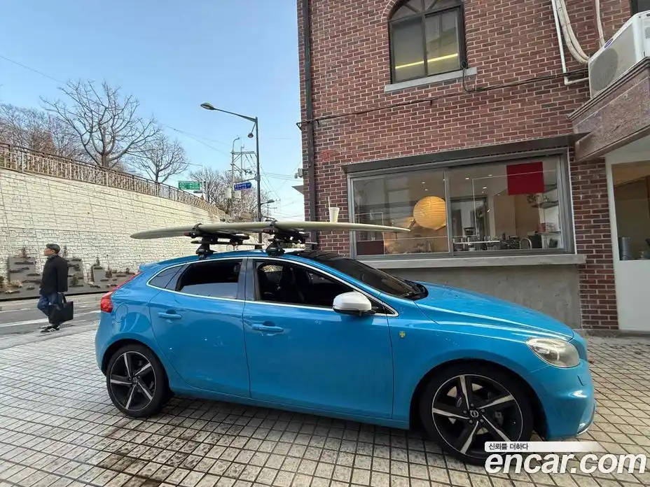 Volvo V40 2015 2.0 гидро в Москве № 374077, фото 19