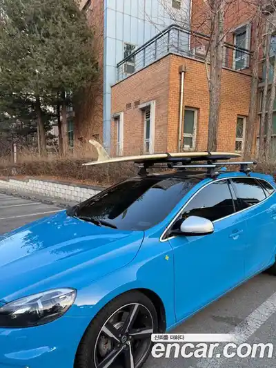 Volvo V40 2015 2.0 гидро в Москве № 374077, миниатюра 2