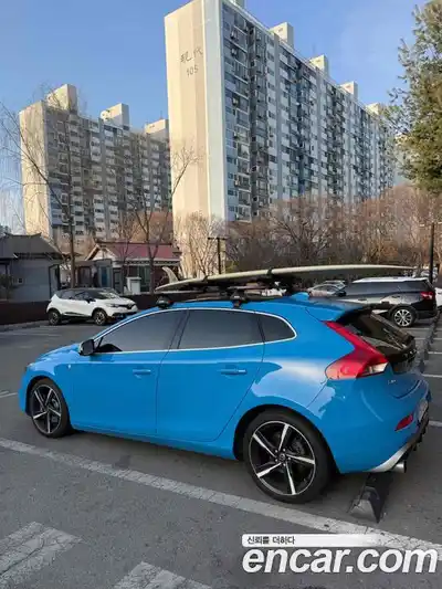 Volvo V40 2015 2.0 гидро в Москве № 374077, миниатюра 4