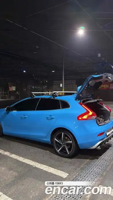 Volvo V40 2015 2.0 гидро в Москве № 374077, миниатюра 6