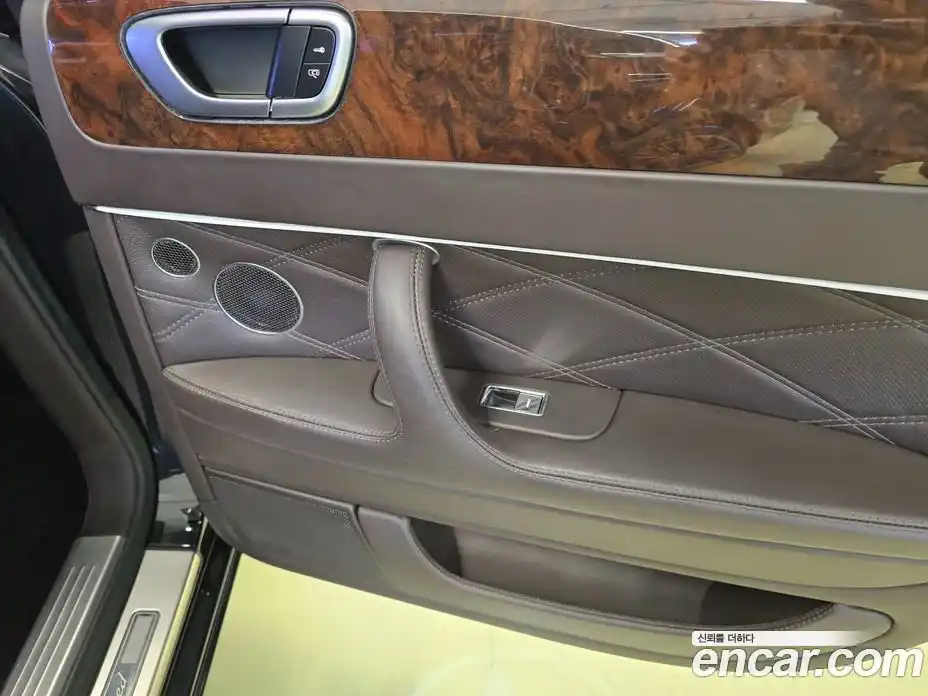 Bentley Flying Spur 2011 6.0 гидро в Москве № 387219, фото 16