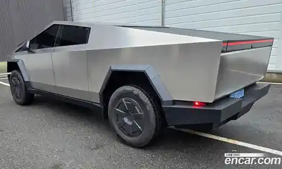 Tesla Cybertruck 2026 0.1 гидро в Москве № 395290, миниатюра 3