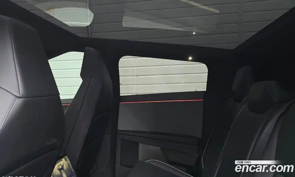 Tesla Cybertruck 2026 0.1 гидро в Москве № 395290, фото 4