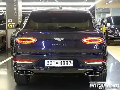 Bentley Bentayga 2021 4.0 гидро в Москве № 418268, миниатюра 2
