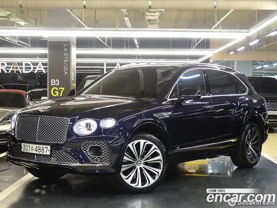 Bentley Bentayga 2021 4.0 гидро в Москве № 418268, фото 3