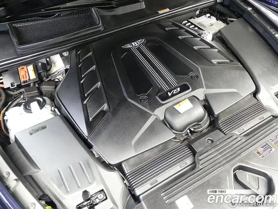 Bentley Bentayga 2021 4.0 гидро в Москве № 418268, фото 6