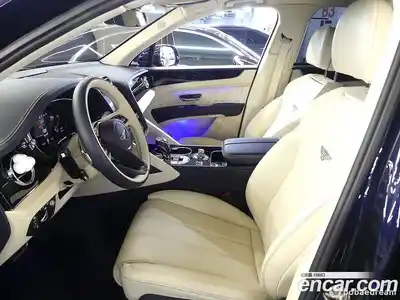 Bentley Bentayga 2021 4.0 гидро в Москве № 418268, миниатюра 10