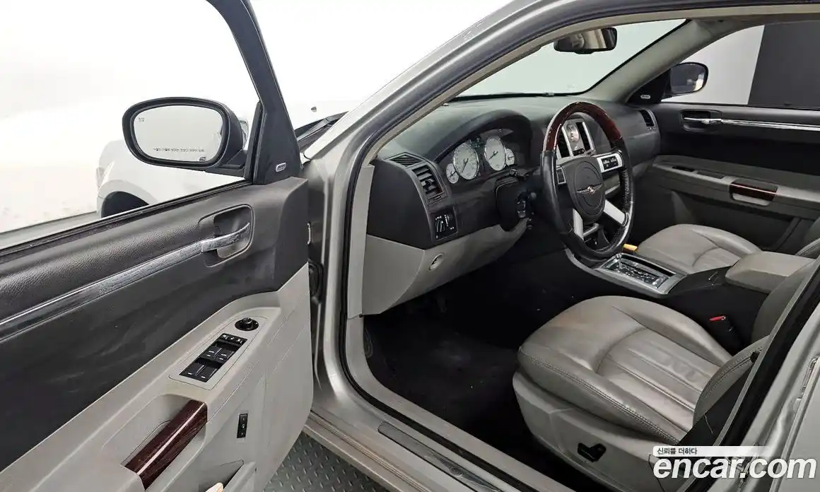 Chrysler 300C 2007 2.7 гидро в Москве № 418280, фото 11
