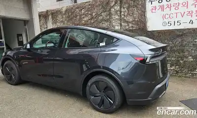 Tesla Model Y 2025 гидро в Москве № 499460, миниатюра 2
