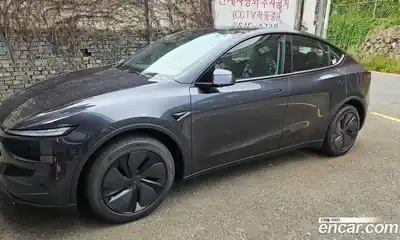 Tesla Model Y 2025 гидро в Москве № 499460, миниатюра 5