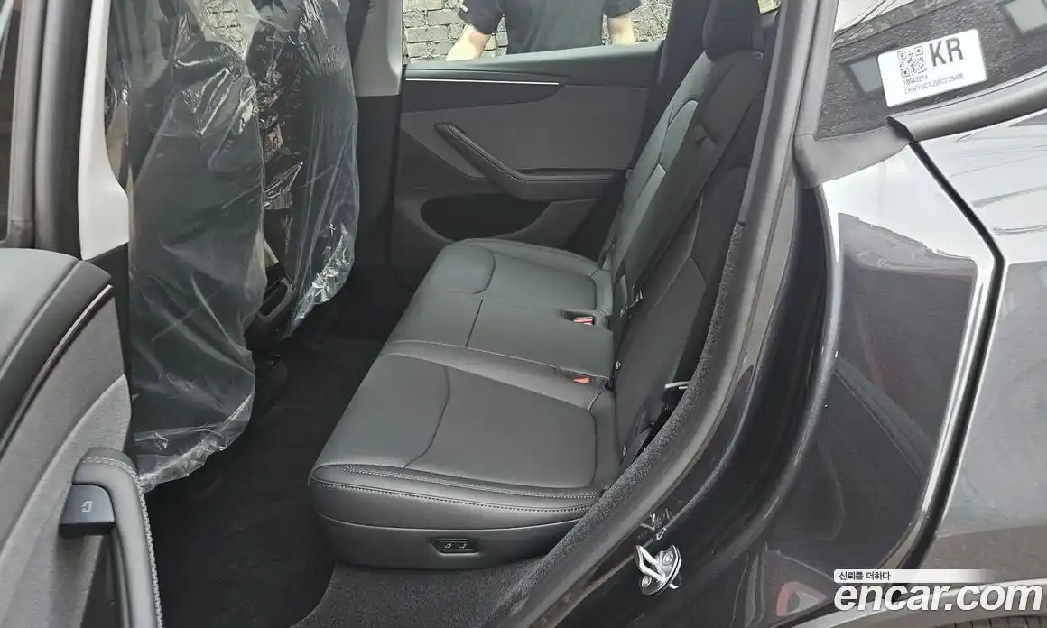 Tesla Model Y 2025 гидро в Москве № 499460, фото 6