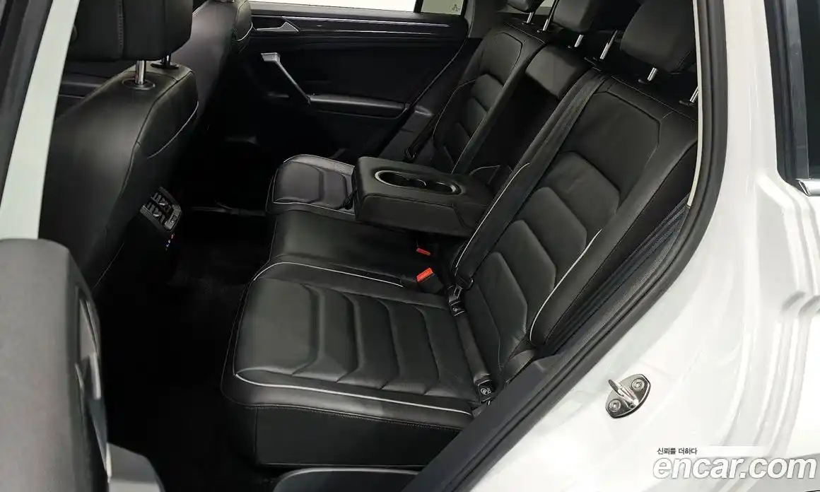 Volkswagen Tiguan 2021 2.0 гидро в Москве № 499905, фото 12