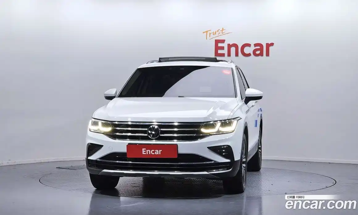 Volkswagen Tiguan 2021 2.0 гидро в Москве № 499905, фото 3