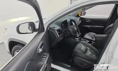 Jeep Cherokee 2021 2.4 гидро в Москве № 522165, миниатюра 11