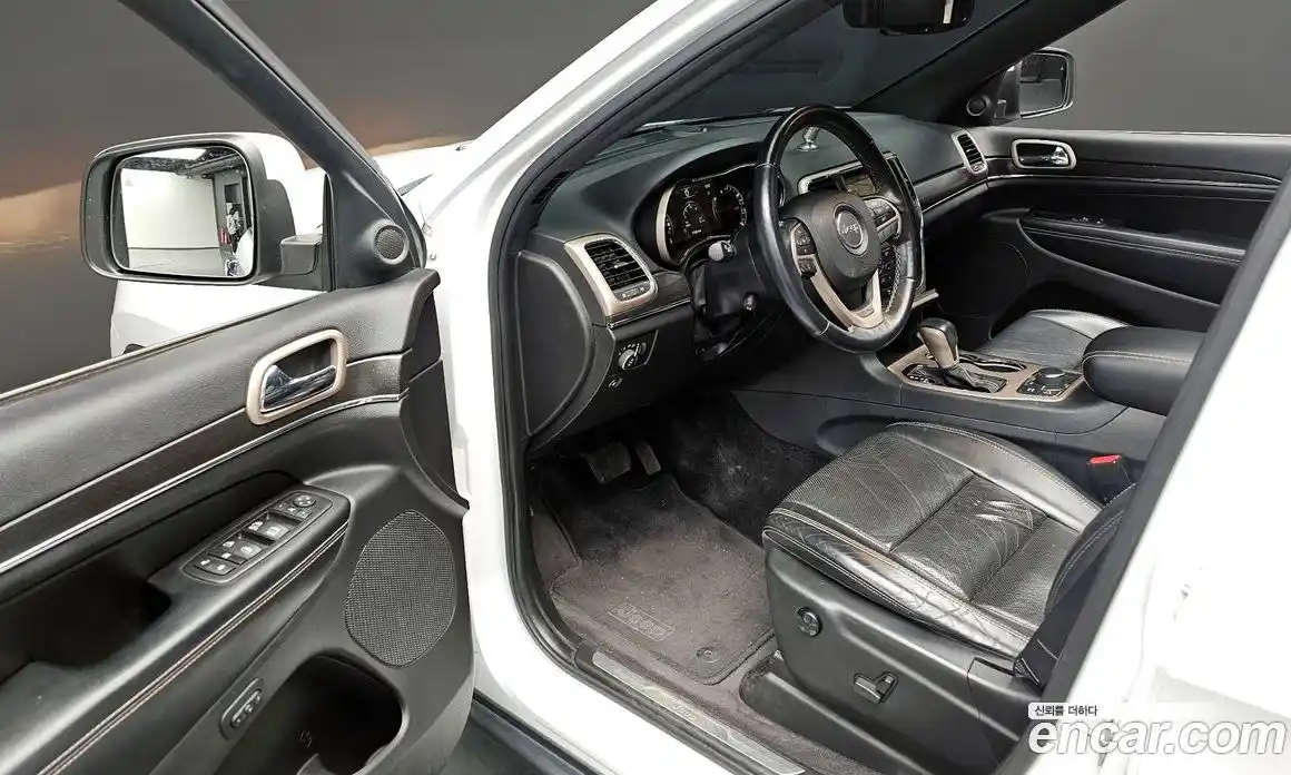 Jeep Cherokee 2016 3.0 гидро в Москве № 522177, фото 12