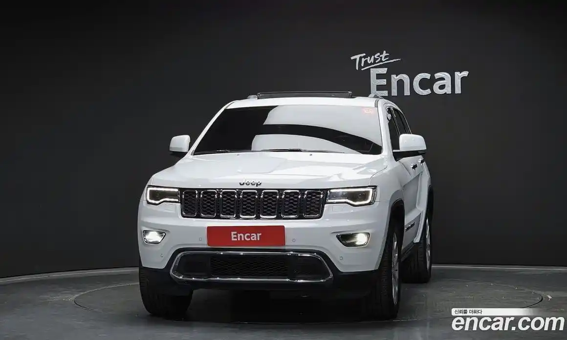 Jeep Cherokee 2016 3.0 гидро в Москве № 522177, фото 3