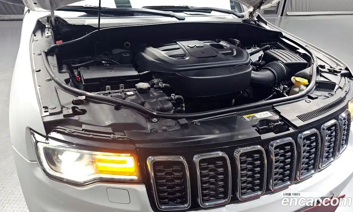 Jeep Cherokee 2016 3.0 гидро в Москве № 522177, фото 6