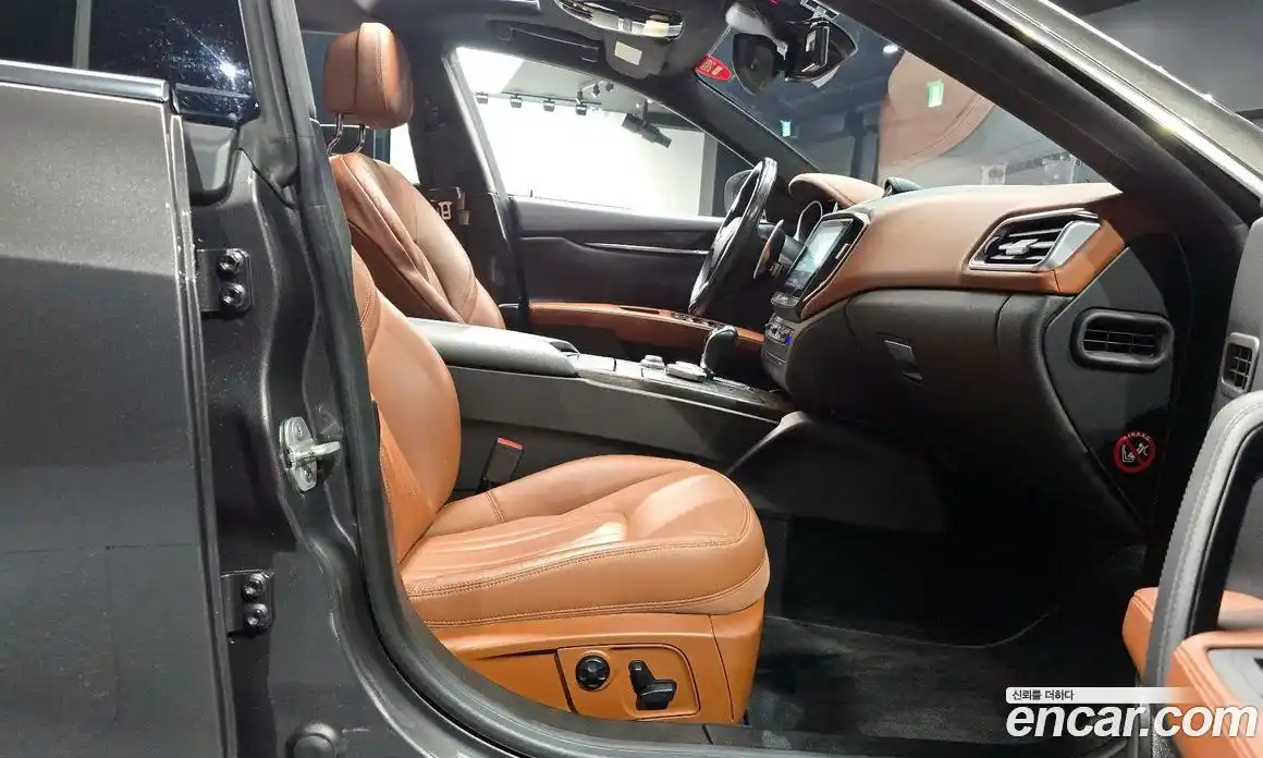 Maserati Ghibli 2018 3.0 гидро в Москве № 547720, фото 11