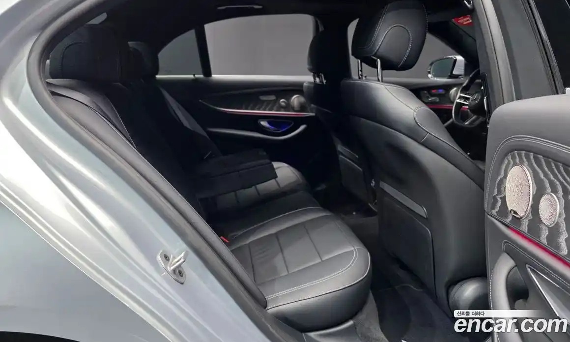Mercedes-Benz E-Class 2022 2.0 гидро, фото 12