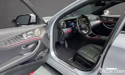 Mercedes-Benz E-Class 2022 2.0 гидро, миниатюра 10
