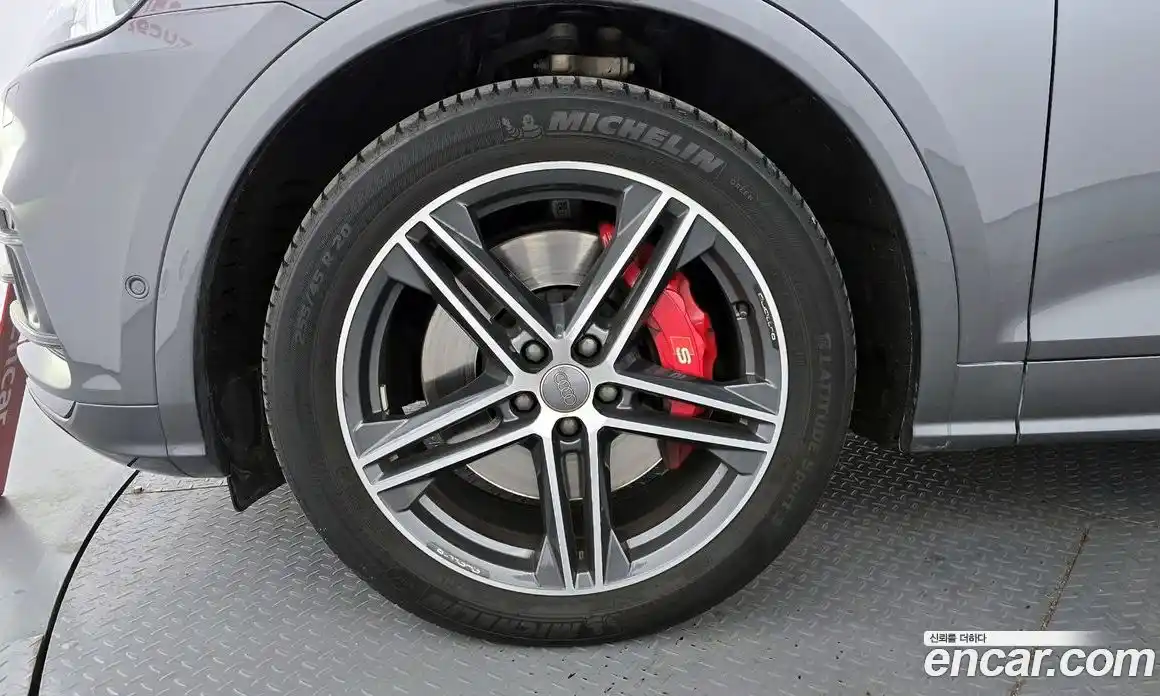 Audi SQ5 2020 3.0 гидро в Москве № 625037, фото 5