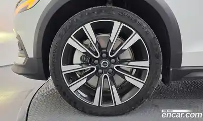 Volvo V60 2023 2.0 гидро в Москве № 626180, миниатюра 5