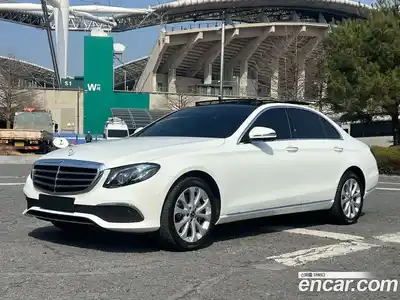 Mercedes-Benz E-Class 2019 2.0 гидро, миниатюра 3