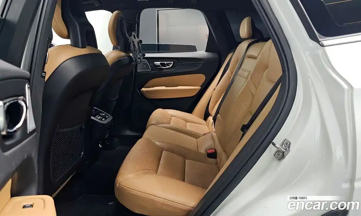 Volvo XC60 2018 2.0 гидро в Москве № 749563, фото 12
