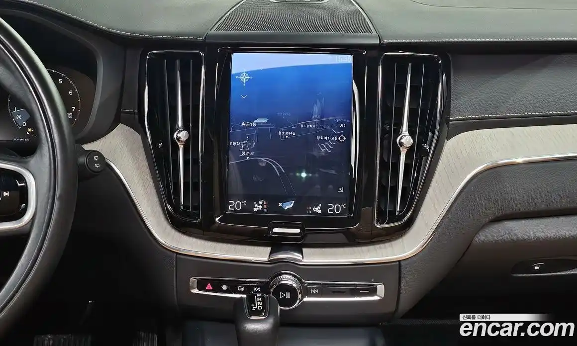 Volvo XC60 2018 2.0 гидро в Москве № 749563, фото 14