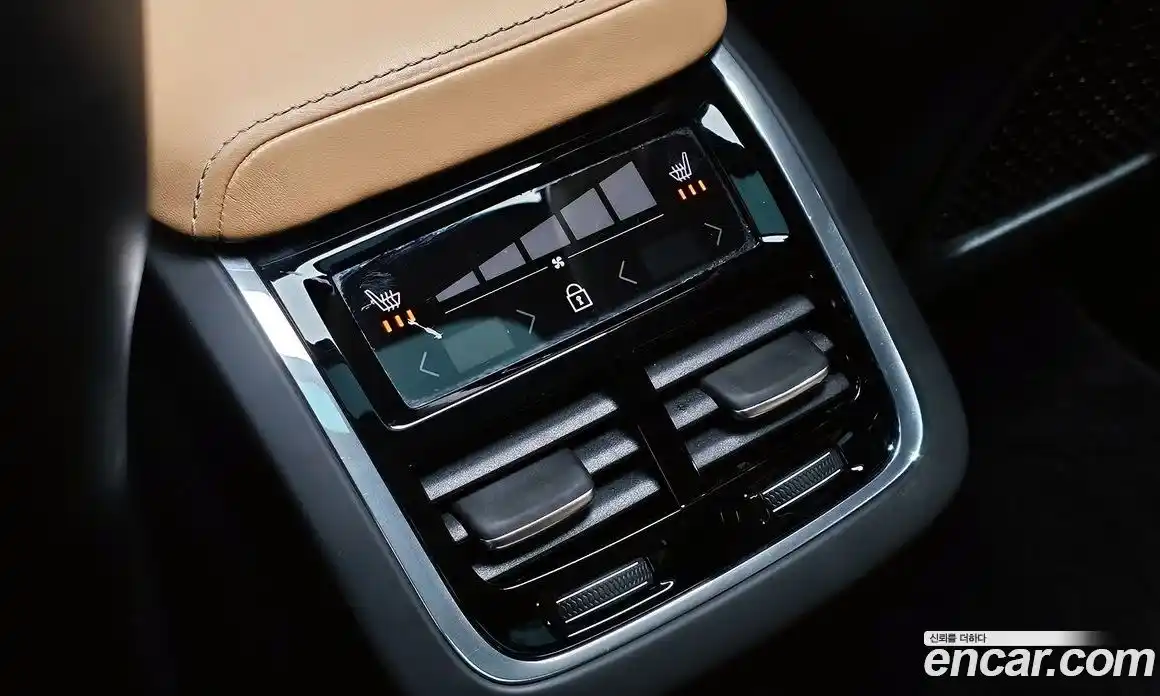 Volvo XC60 2018 2.0 гидро в Москве № 749563, фото 17