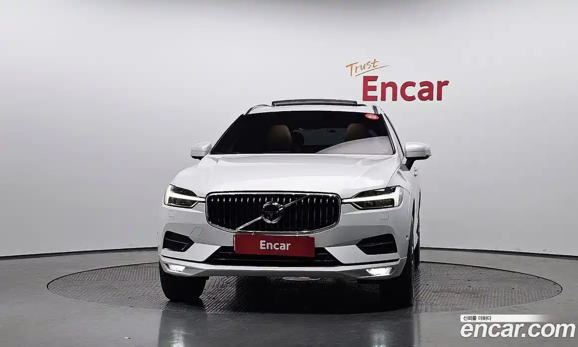 Volvo XC60 2018 2.0 гидро в Москве № 749563, фото 3