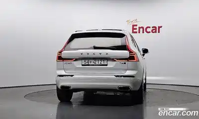 Volvo XC60 2018 2.0 гидро в Москве № 749563, миниатюра 4