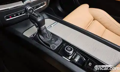Volvo XC60 2018 2.0 гидро в Москве № 749563, миниатюра 9