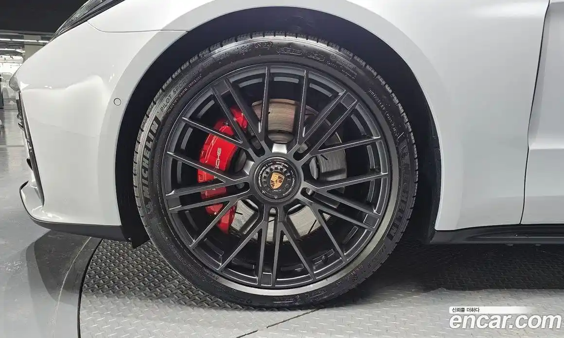 Porsche Panamera 2025 4.0 гидро в Москве № 824082, фото 5