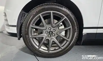 Land Rover Range-Rover Velar 2025 3.0 гидро в Москве № 824621, миниатюра 4