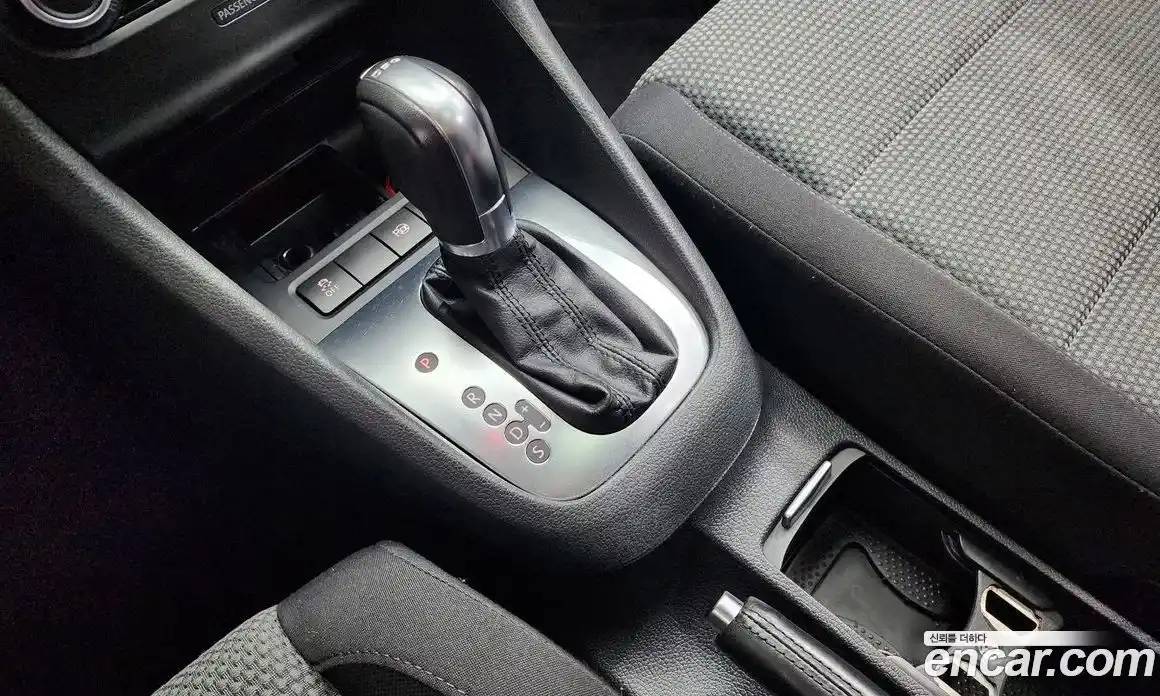 Volkswagen Golf 2012 2.0 гидро в Москве № 826178, фото 9