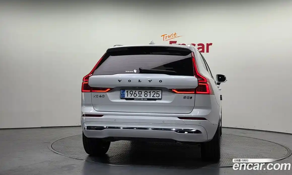 Volvo XC60 2023 2.0 гидро в Москве № 860280, фото 4