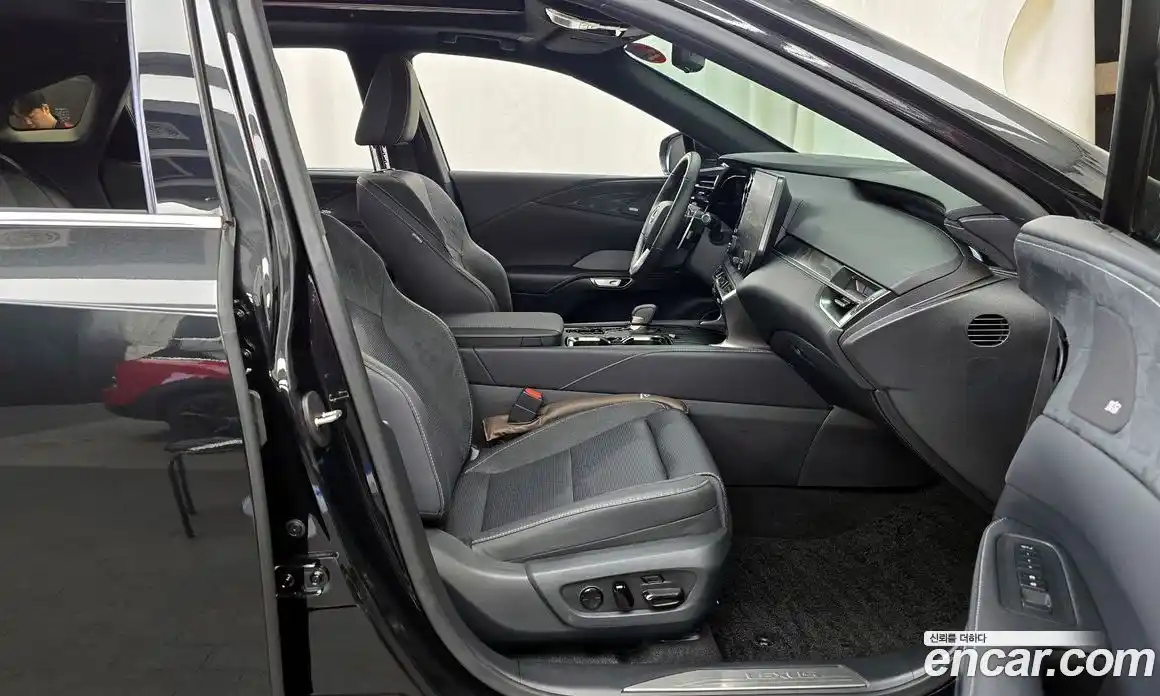 Lexus RX 2025 2.5 гидро в Москве № 895758, фото 11