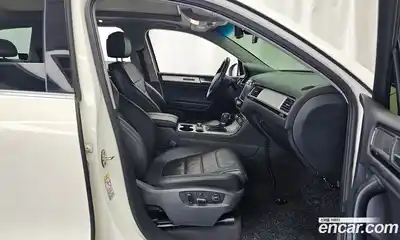 Volkswagen Touareg 2012 3.0 гидро в Москве № 896205, миниатюра 11