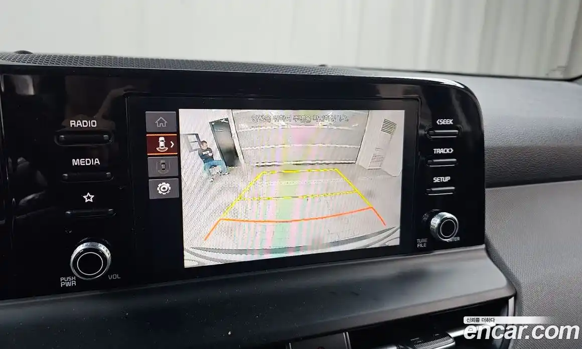 Kia Seltos 2024 2.0 Автомат в Москве № 928836, фото 18