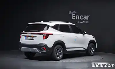 Kia Seltos 2024 2.0 Автомат в Москве № 928836, миниатюра 2