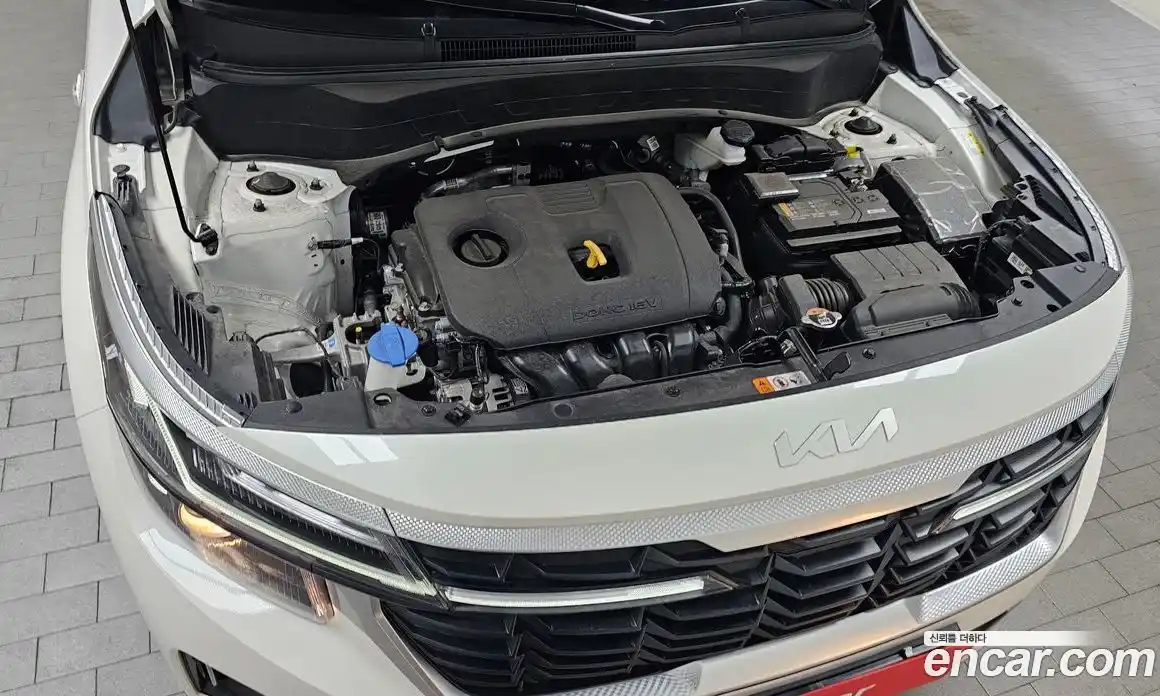 Kia Seltos 2024 2.0 Автомат в Москве № 928836, фото 6