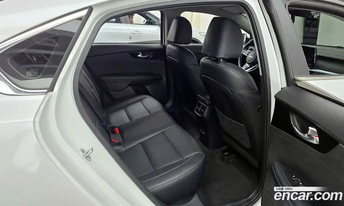 Kia K3 2022 1.6 Автомат в Москве № 929048, фото 12