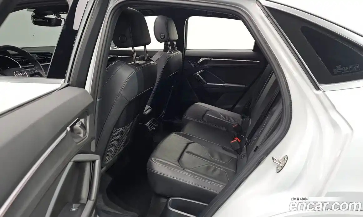 Audi Q3 2023 2.0 Автомат в Москве № 970329, фото 17