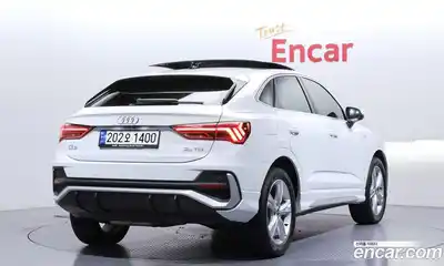 Audi Q3 2023 2.0 Автомат в Москве № 970329, миниатюра 2